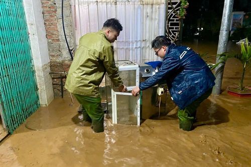 Hơn 400 ngôi nhà bị ngập do mưa lớn kéo dài