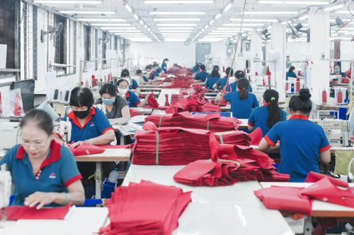 Doanh nghiệp dệt may gần 40 năm tuổi phải ngưng sản xuất để cắt lỗ