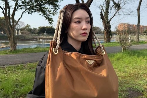 Prada cắt hợp đồng đại sứ thương hiệu với 'ngọc nữ Nhật Bản'