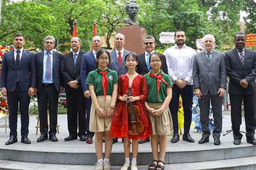 Đại học Tổng hợp La Habana khai trương bộ môn nghiên cứu về Việt Nam 'Hồ Chí Minh'