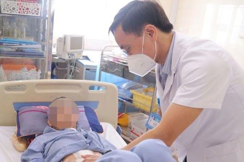 Tạo hình thực quản bằng đại tràng, phẫu thuật thành công cho người bệnh bị ung thư dạ dày và thực quản