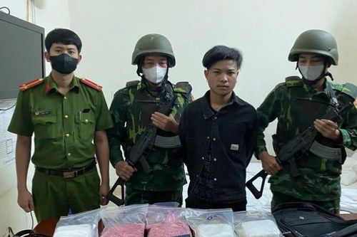 Bắt quả tang đối tượng tàng trữ 3 kg ma túy đá và 40.000 viên ma túy tổng hợp