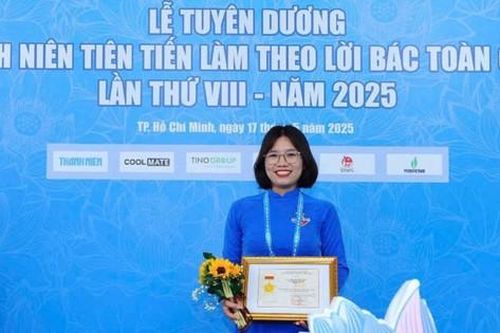 Bí thư Huyện Đoàn vùng cao được tuyên dương Thanh niên tiên tiến làm theo lời Bác