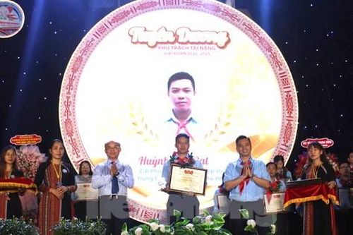 Tuyên dương 55 gương Phụ trách tài năng khu vực phía Nam