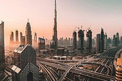 Mỹ và UAE công bố khoản đầu tư 'khủng' vào năng lượng