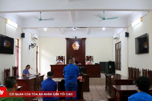 Xét xử 2 bị cáo mua bán, tàng trữ ma túy