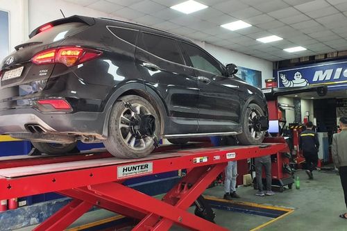 Nên kiểm tra độ chụm bánh xe ô tô bao lâu một lần?