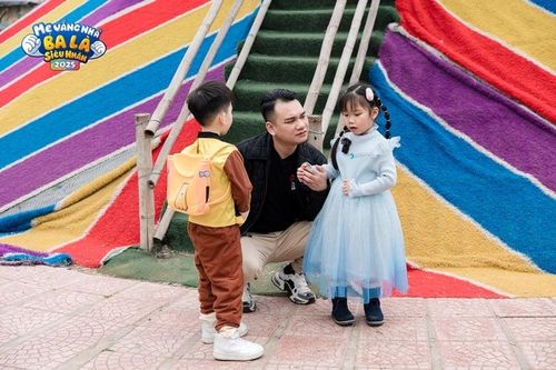 Khắc Việt chấn chỉnh nghiêm khắc, không thỏa hiệp với con trai