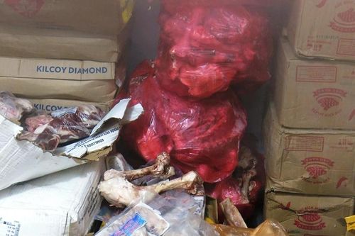Công an tỉnh Ninh Bình bắt giữ gần 6,5 tấn thực phẩm bẩn