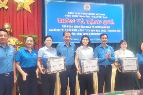 Công đoàn Công Thương Việt Nam tiếp sức người lao động Hà Giang