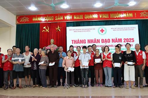Nhân lên những nghĩa cử nhân văn