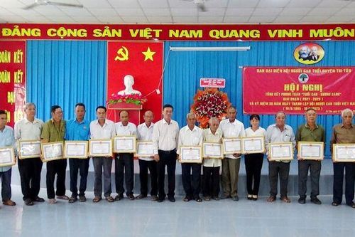 Phát huy vai trò 'Tuổi cao - gương sáng'