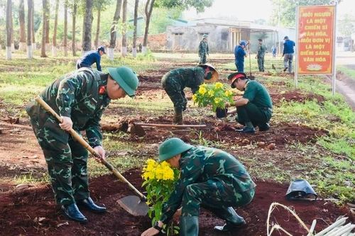 Công ty 715 phát động phong trào trồng cây 'Đời đời nhớ ơn Bác Hồ'