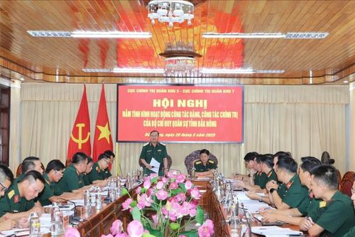 Bộ CHQS tỉnh Đắk Nông làm tốt công tác chính trị tư tưởng khi sáp nhập