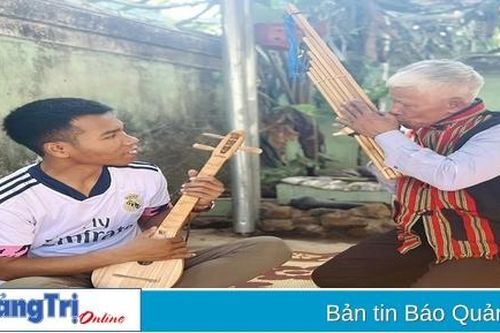 Già làng Hồ Văn Hảo nỗ lực bảo tồn văn hóa truyền thống