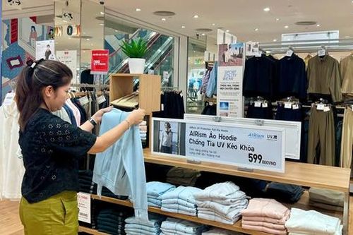 Chớm hè, nhu cầu phụ kiện chống nắng tăng vọt