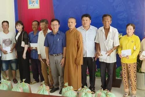 Thăm hỏi, hỗ trợ nạn nhân tai nạn giao thông hoàn cảnh khó khăn tại Bạc Liêu