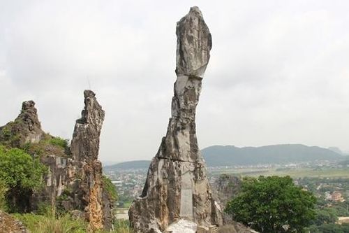 Tỉnh Thanh Hóa chi 17 tỷ đồng 'cứu' Hòn Vọng Phu