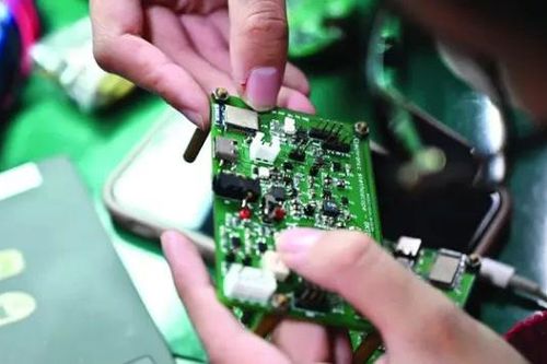 Việt Nam cần tạo sức hấp dẫn trong cuộc đua bán dẫn