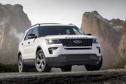 Ford gọi sửa chữa Explorer tại Việt Nam do lỗi kĩ thuật