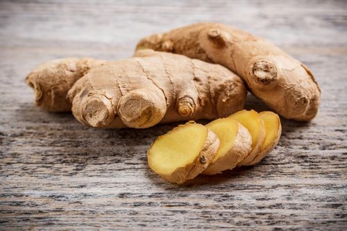 Đặt củ gừng ở đầu giường có tác dụng gì?