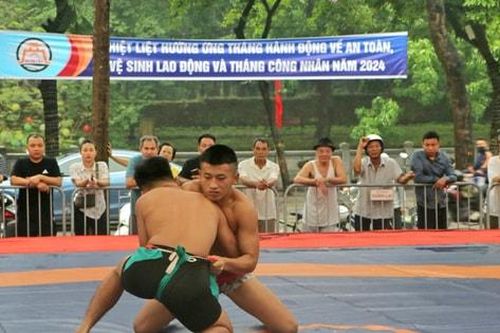 Giải vật dân tộc Hà Nội mở rộng tranh Cup Phùng Hưng lần thứ IV diễn ra từ ngày 22 đến 25-5