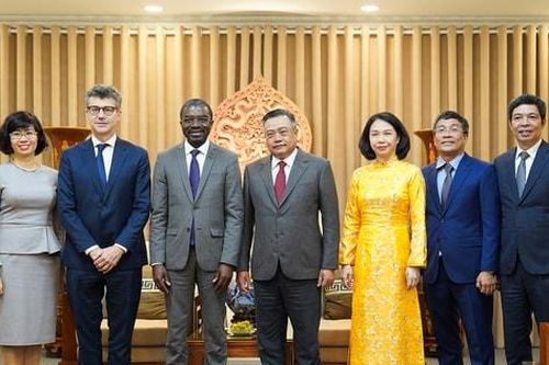 Đề nghị UNESCO tiếp tục hỗ trợ Hà Nội bảo tồn Hoàng thành Thăng Long và Cổ Loa