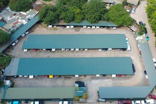 Chính quyền phường ở Hoàng Mai (Hà Nội) ra quân xóa bỏ loạt bãi trông giữ xe ô tô trái phép tại KĐT mới Đại Kim
