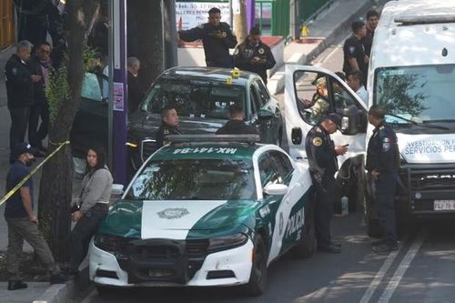Thư ký riêng và cố vấn của Thị trưởng Mexico City bị bắn chết giữa ban ngày