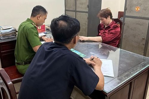 Khám xét nơi ở của đối tượng phạm tội ma túy, phát hiện thêm nhiều tang vật liên quan