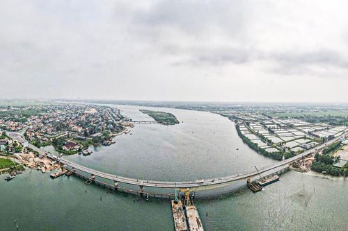 Hiện trạng hai cây cầu hơn 500 tỷ đồng đang được thi công ở Quảng Bình
