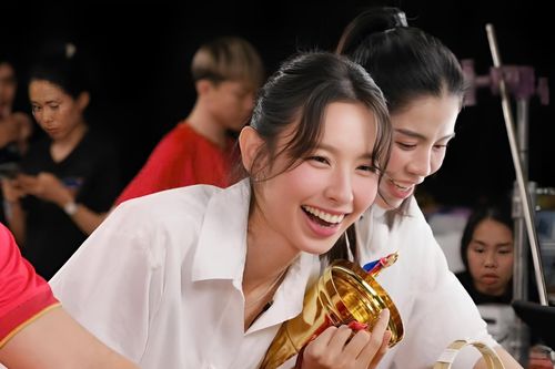 Thùy Tiên, Quang Linh bị bắt: Hết thời livestream 'liều ăn nhiều'