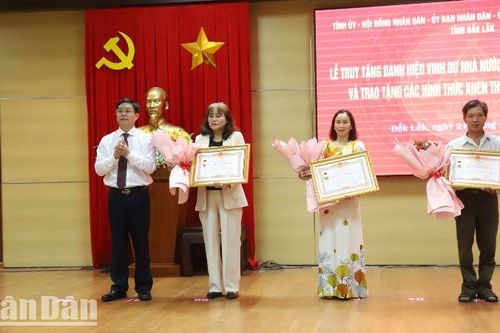 Đắk Lắk truy tặng danh hiệu vinh dự Nhà nước 'Bà mẹ Việt Nam anh hùng' và trao tặng các hình thức khen thưởng của Chủ tịch nước