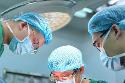 Phẫu thuật cho bệnh nhân mắc ung thư hiếm gặp