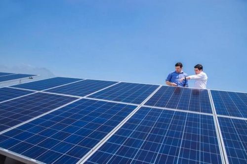 Mỹ tiến gần hơn đến việc áp thuế khủng lên pin mặt trời nhập khẩu từ Đông Nam Á