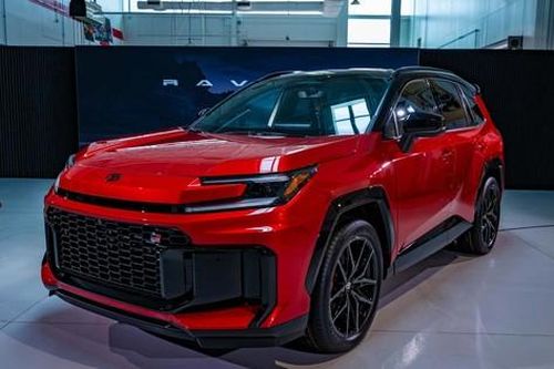SUV bán chạy nhất của Toyota trình làng thế hệ mới