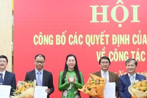 Công bố quyết định sáp nhập Đài Phát thanh và Truyền hình vào Báo Quảng Ngãi