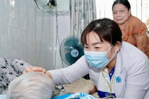 Trung bình mỗi người Việt có khoảng 10 năm mắc bệnh tật