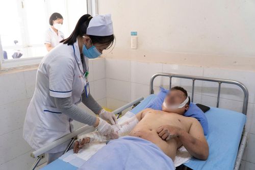 Quảng Nam: Sức khỏe 12 nạn nhân vụ nổ máy phủ đã cơ bản ổn định