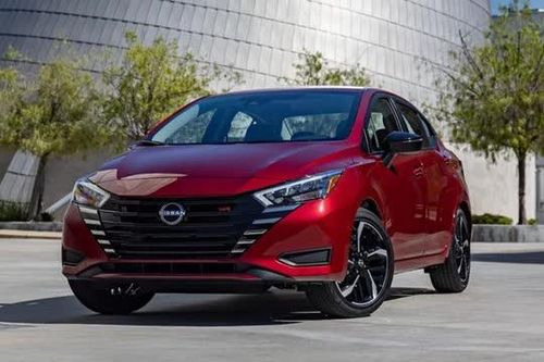 Top 10 ôtô rẻ nhất năm 2025: Nissan Versa Sedan S
