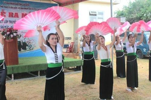 Người phụ nữ Thái góp phần phát huy khối đại đoàn kết dân tộc ở Lâm Hà