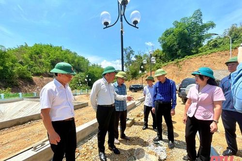 Huyện Quan Sơn cần bố trí cán bộ, công chức đảm bảo đúng người, đúng việc để phát huy được năng lực, sở trường của cán bộ