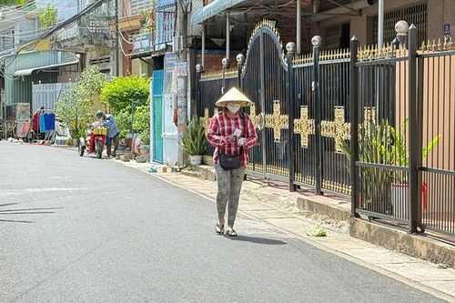 Vất vả mưu sinh dưới thời tiết khắc nghiệt