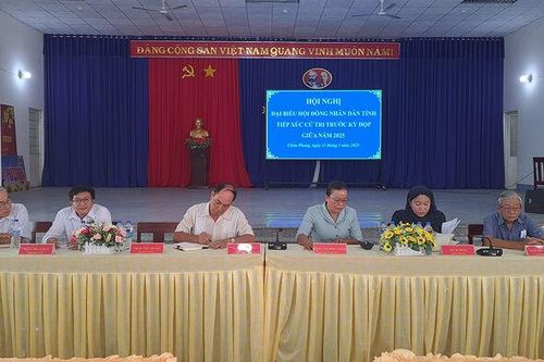 Đại biểu HĐND 3 cấp tiếp xúc cử tri xã Châu Phong