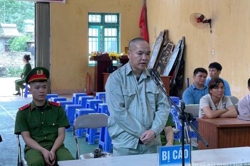 Xét xử lưu động vụ án chế tạo, sử dụng trái phép vật liệu nổ tại xã Vạn Linh (Chi Lăng)