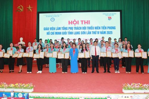 55 giáo viên tham gia hội thi giáo viên làm Tổng phụ trách giỏi