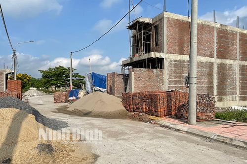 Vật liệu xây dựng đồng loạt tăng giá