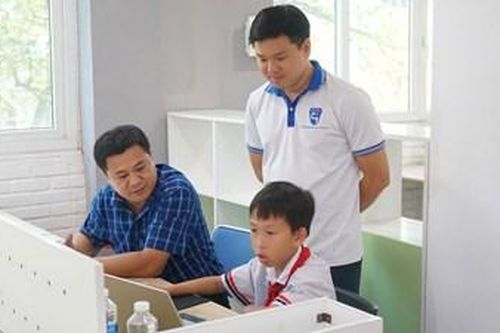 Hơn 160 thí sinh tranh tài tại Hội thi Tin học trẻ