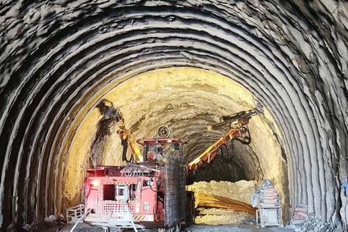 Hầm Đèo Ngang tăng tốc thông hầm ngày 15/7: Lo trễ hẹn vì vướng mặt bằng