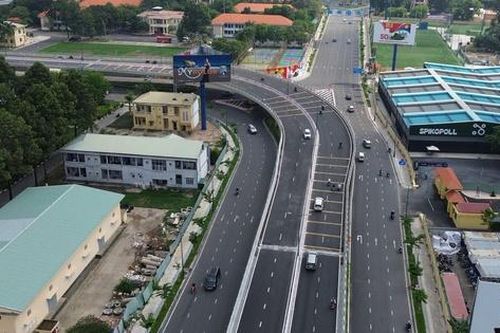 Vì sao đường nghìn tỷ trước nhà ga T3 vắng phương tiện qua lại?
